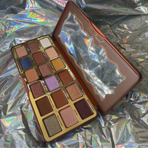 NEW Better Than Chocolate Eyeshadow Palette | Too Faced - Picture 1 of 6